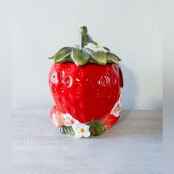 Corner Ruby Dining Strawberry Collection By Corner Ruby Canister